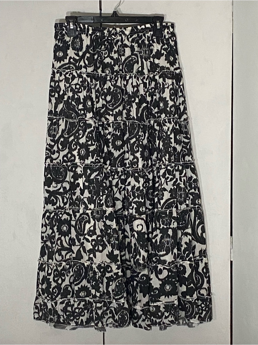 Jane Ashley Black & White Floral Print Tiered Maxi Skirt